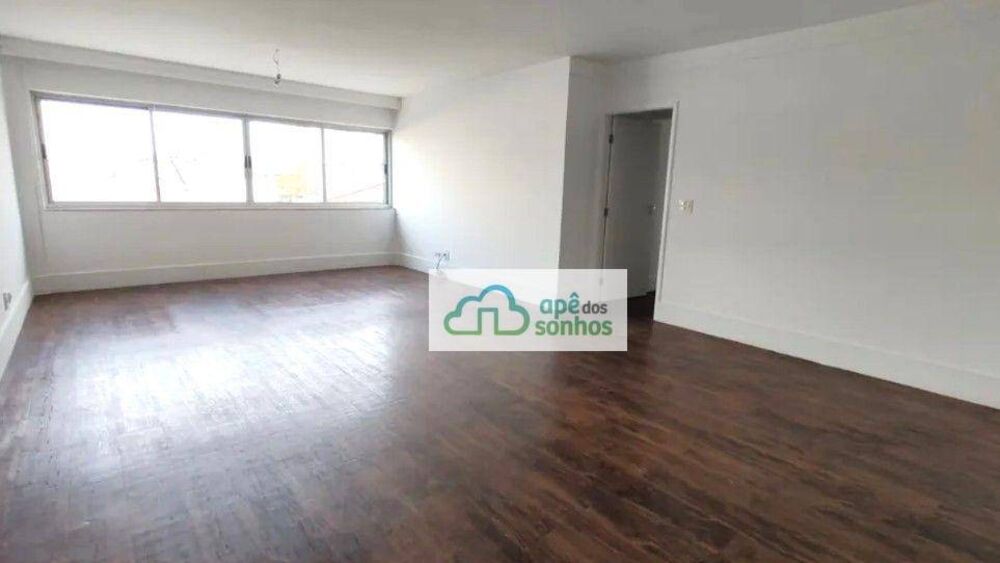 Apartamento para alugar com 3 quartos, 155m² - Foto 1