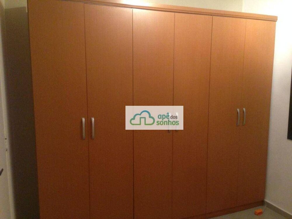 Apartamento para alugar com 2 quartos, 70m² - Foto 4