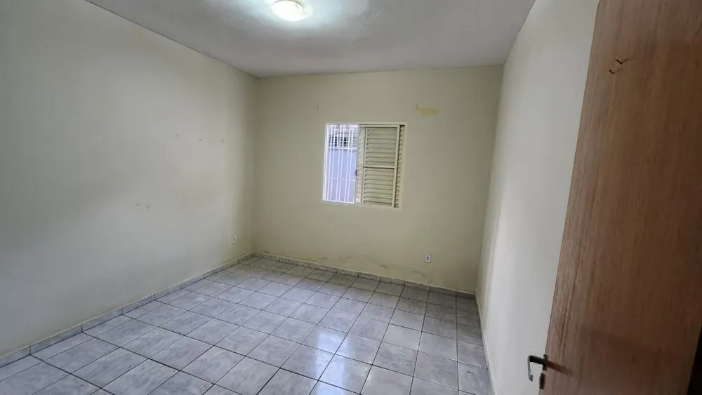 Casa, 3 quartos, 240 m² - Foto 2