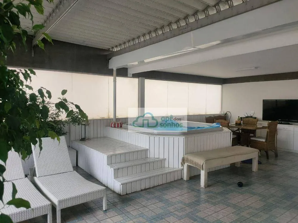Apartamento, 3 quartos, 256 m² - Foto 1