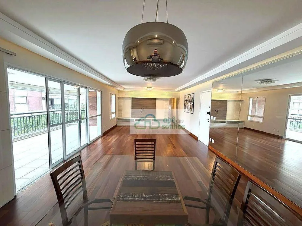Apartamento, 3 quartos, 168 m² - Foto 1