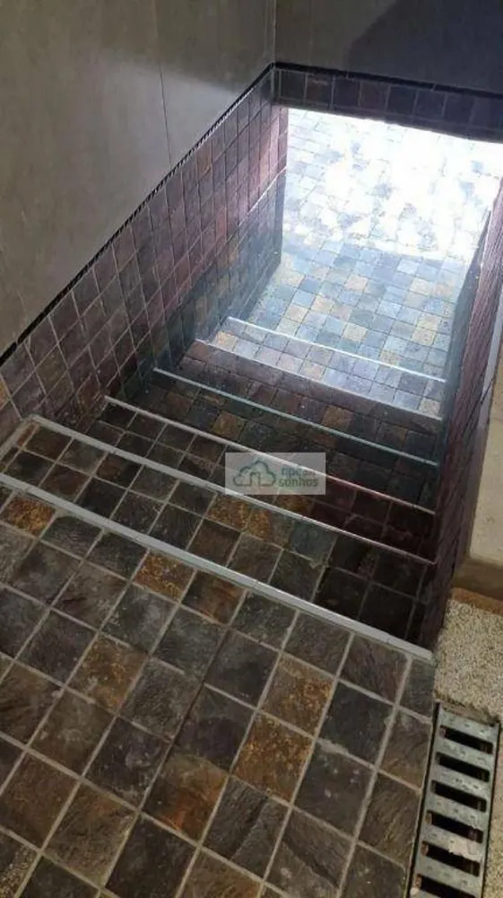 Sobrado, 4 quartos, 600 m² - Foto 2