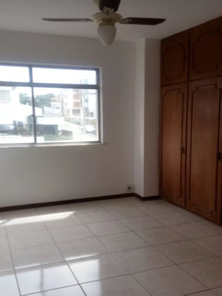 Apartamento à venda com 3 quartos, 90m² - Foto 3