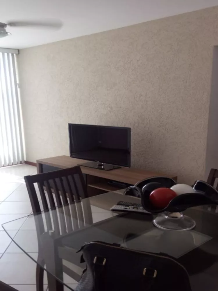 Apartamento à venda com 2 quartos, 75m² - Foto 3