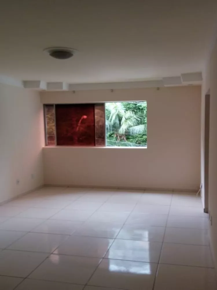 Apartamento à venda com 2 quartos, 60m² - Foto 1