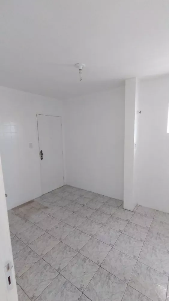 Apartamento à venda com 3 quartos, 75m² - Foto 8