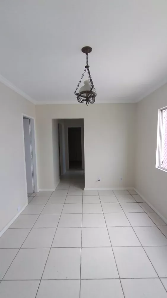 Apartamento à venda com 3 quartos, 75m² - Foto 1