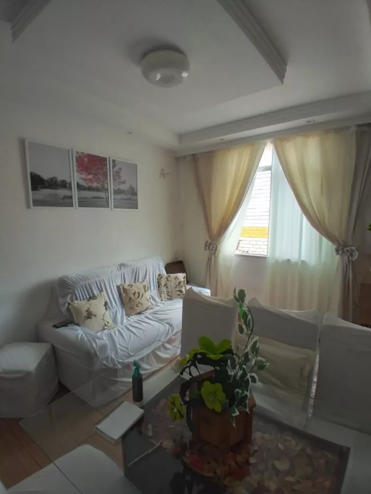 Apartamento à venda com 3 quartos, 75m² - Foto 2