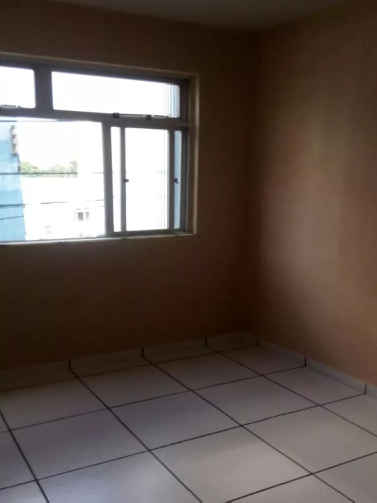 Apartamento à venda com 2 quartos, 60m² - Foto 2