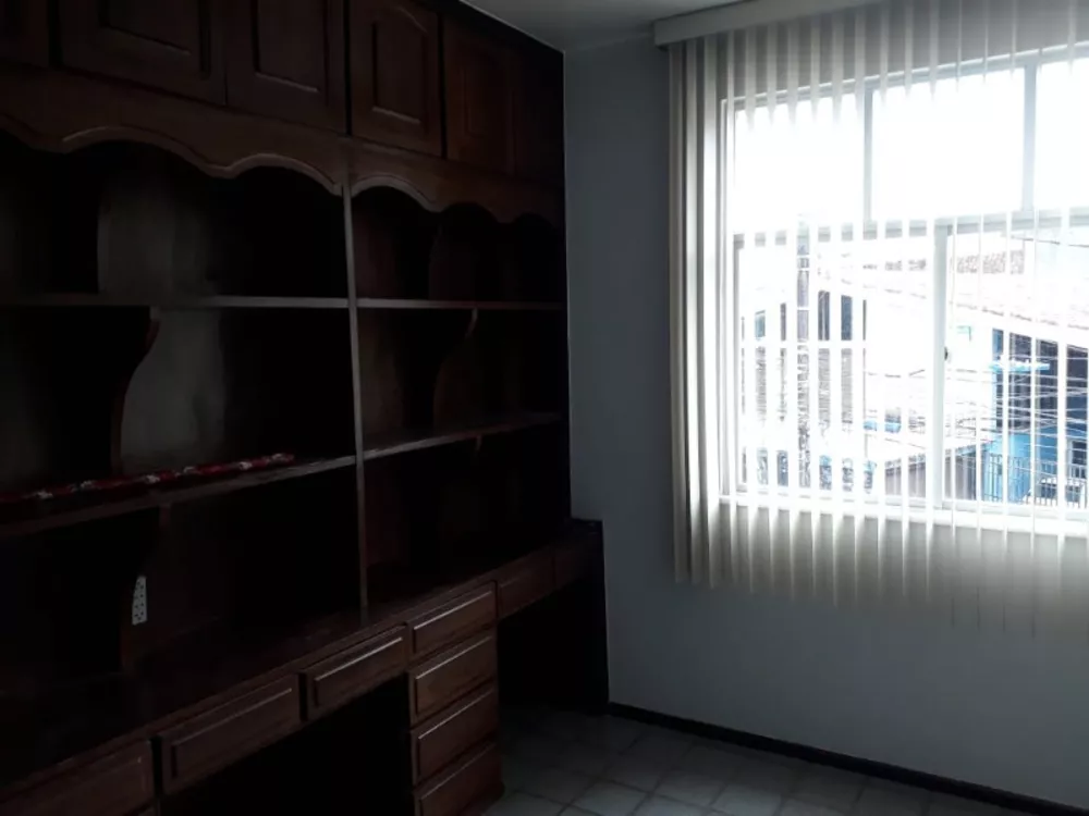 Apartamento à venda com 3 quartos, 110m² - Foto 1