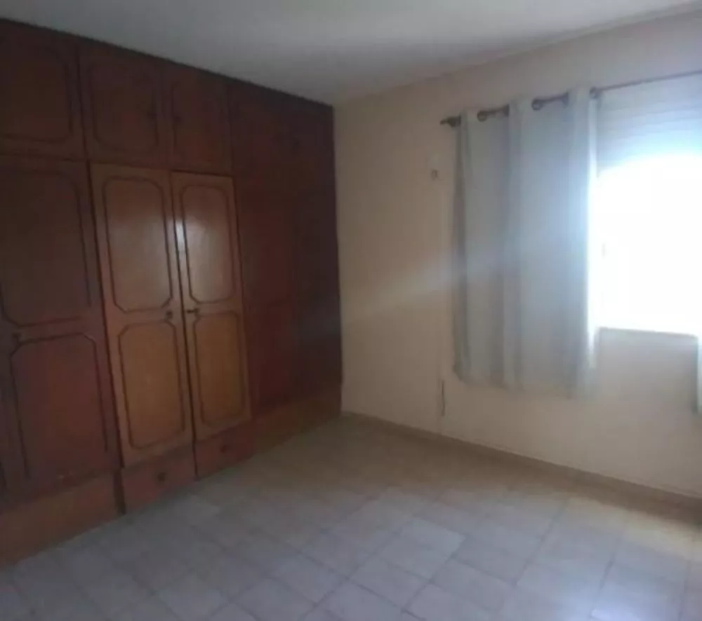 Apartamento à venda com 2 quartos, 75m² - Foto 3