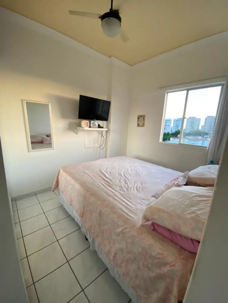 Apartamento à venda com 2 quartos, 70m² - Foto 2