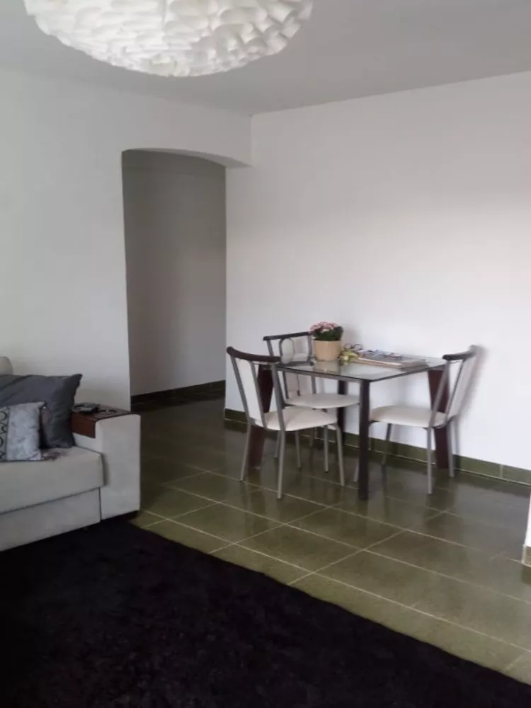 Apartamento à venda com 3 quartos, 83m² - Foto 1