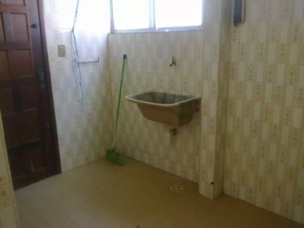 Apartamento à venda com 2 quartos, 60m² - Foto 6