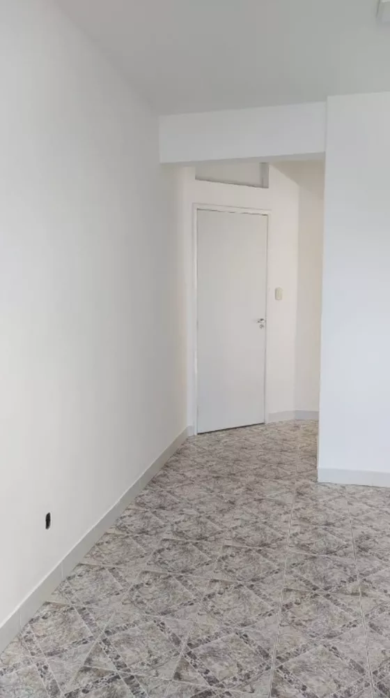 Apartamento à venda com 2 quartos, 65m² - Foto 3