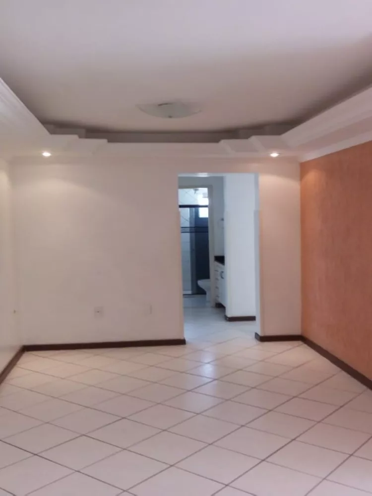 Apartamento à venda com 2 quartos, 80m² - Foto 1