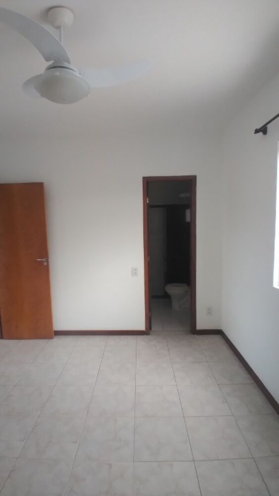 Apartamento à venda com 3 quartos, 100m² - Foto 4