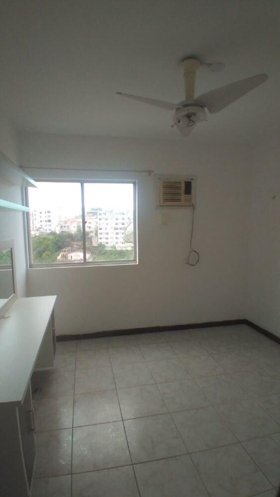Apartamento à venda com 3 quartos, 100m² - Foto 2