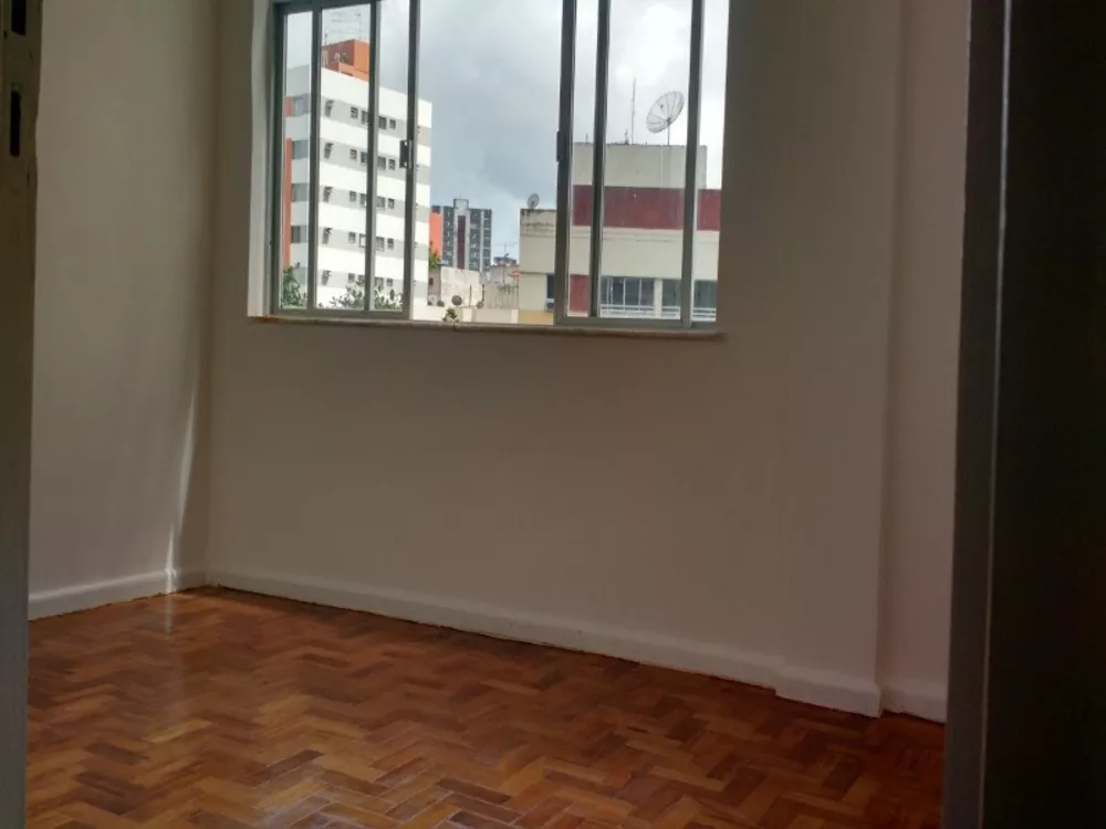 Apartamento à venda com 3 quartos, 100m² - Foto 3