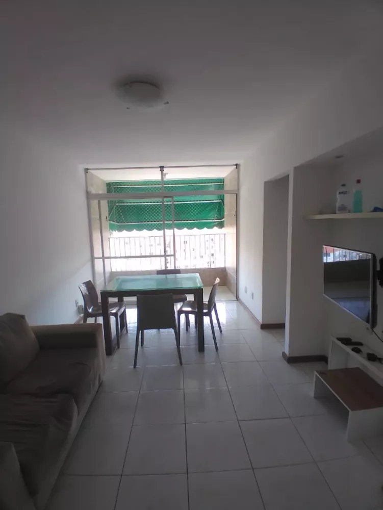 Apartamento à venda com 3 quartos, 70m² - Foto 1