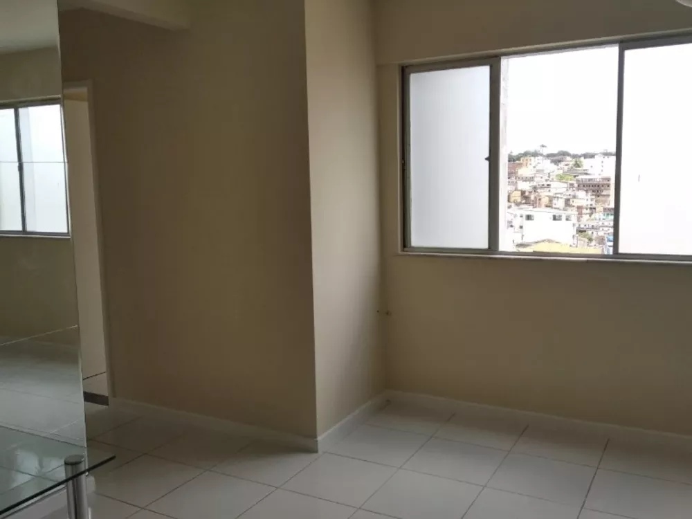 Apartamento à venda com 3 quartos, 65m² - Foto 2