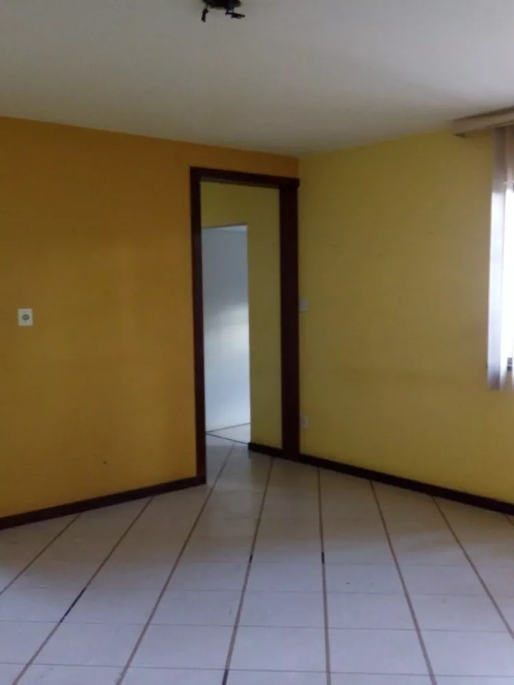 Apartamento à venda com 2 quartos, 60m² - Foto 2