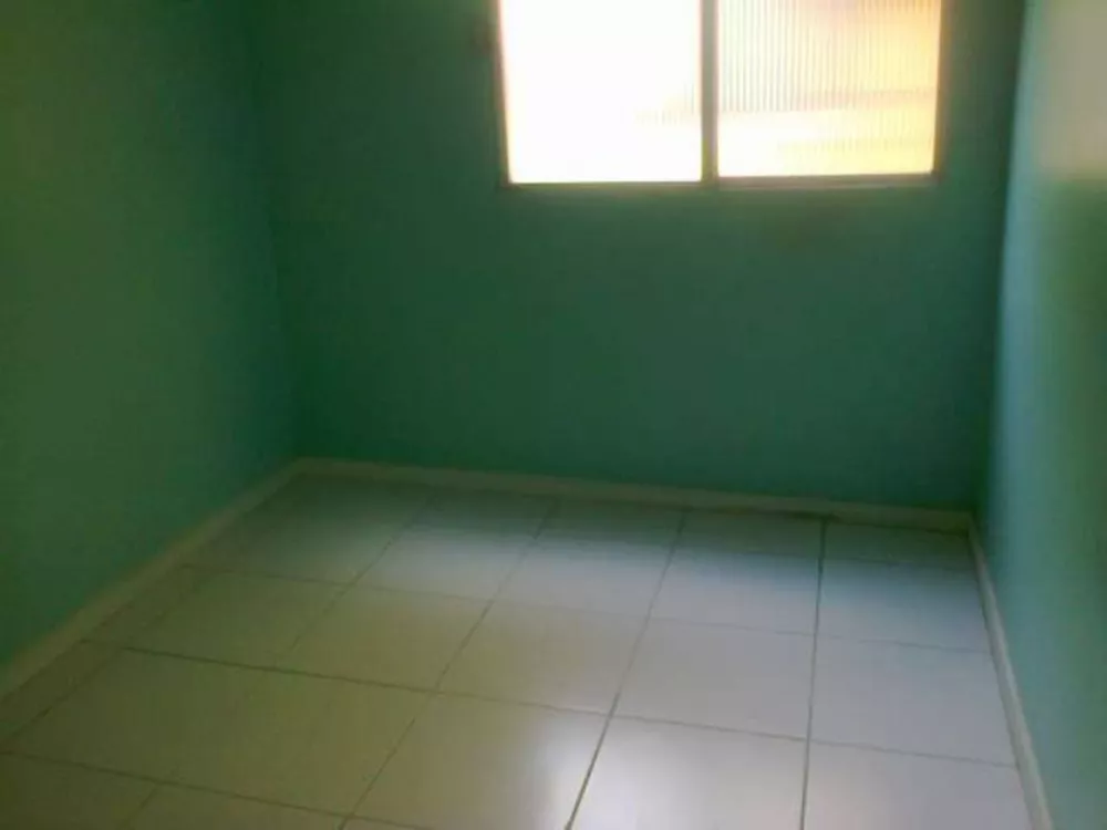 Apartamento à venda com 2 quartos, 70m² - Foto 3