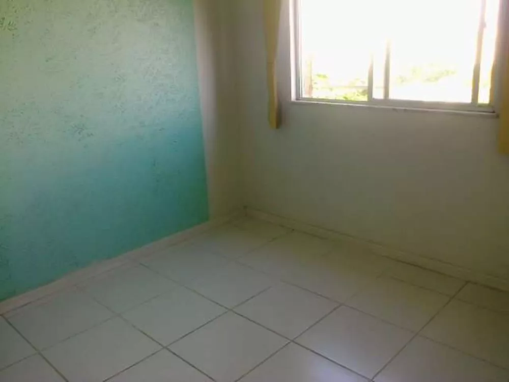 Apartamento à venda com 2 quartos, 70m² - Foto 2