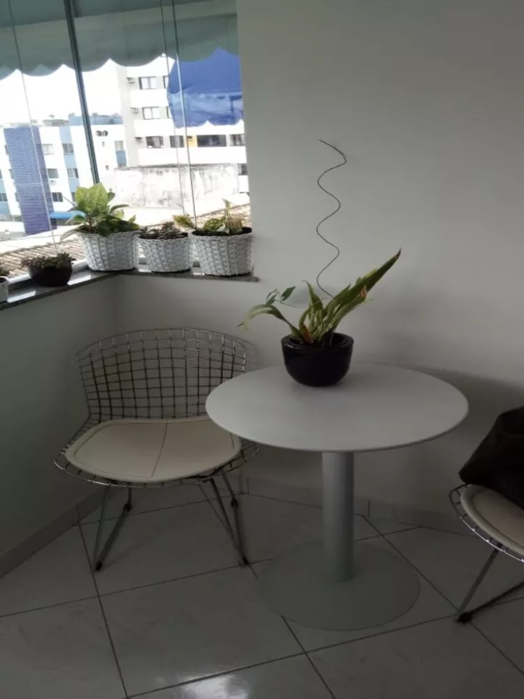 Apartamento à venda com 2 quartos, 65m² - Foto 3