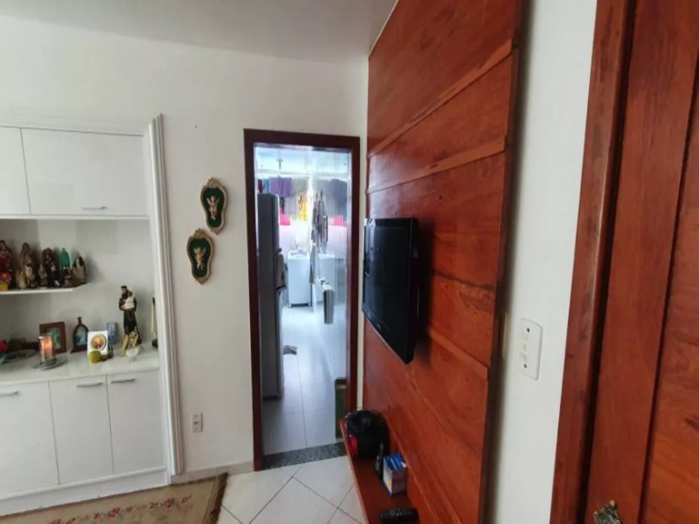 Apartamento à venda com 2 quartos, 70m² - Foto 4