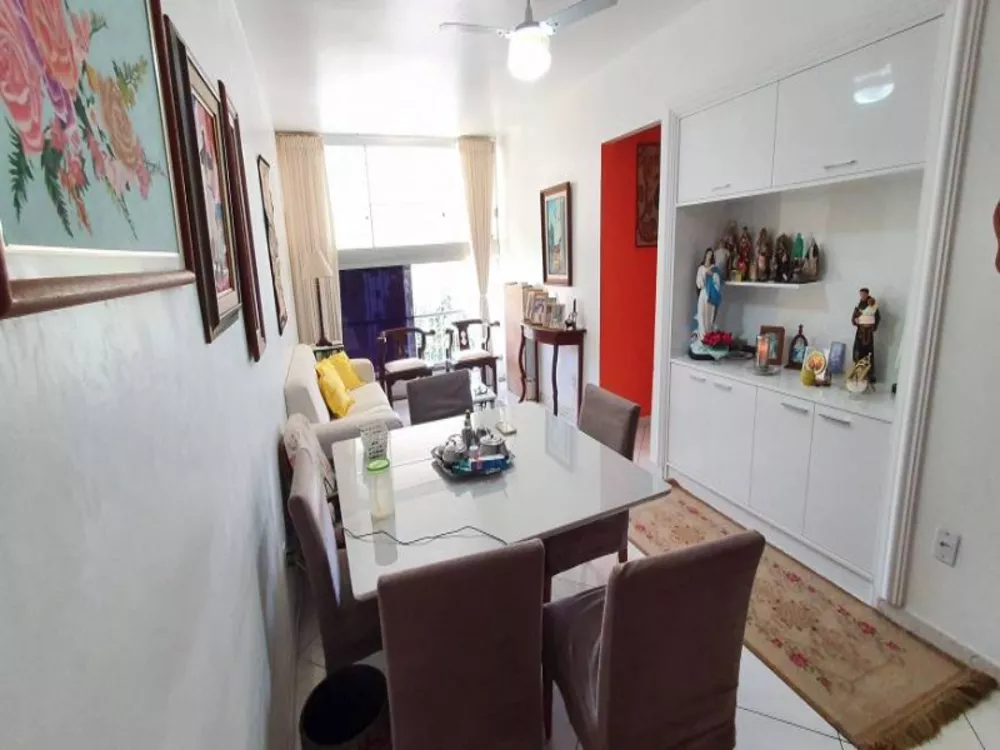 Apartamento à venda com 2 quartos, 70m² - Foto 1