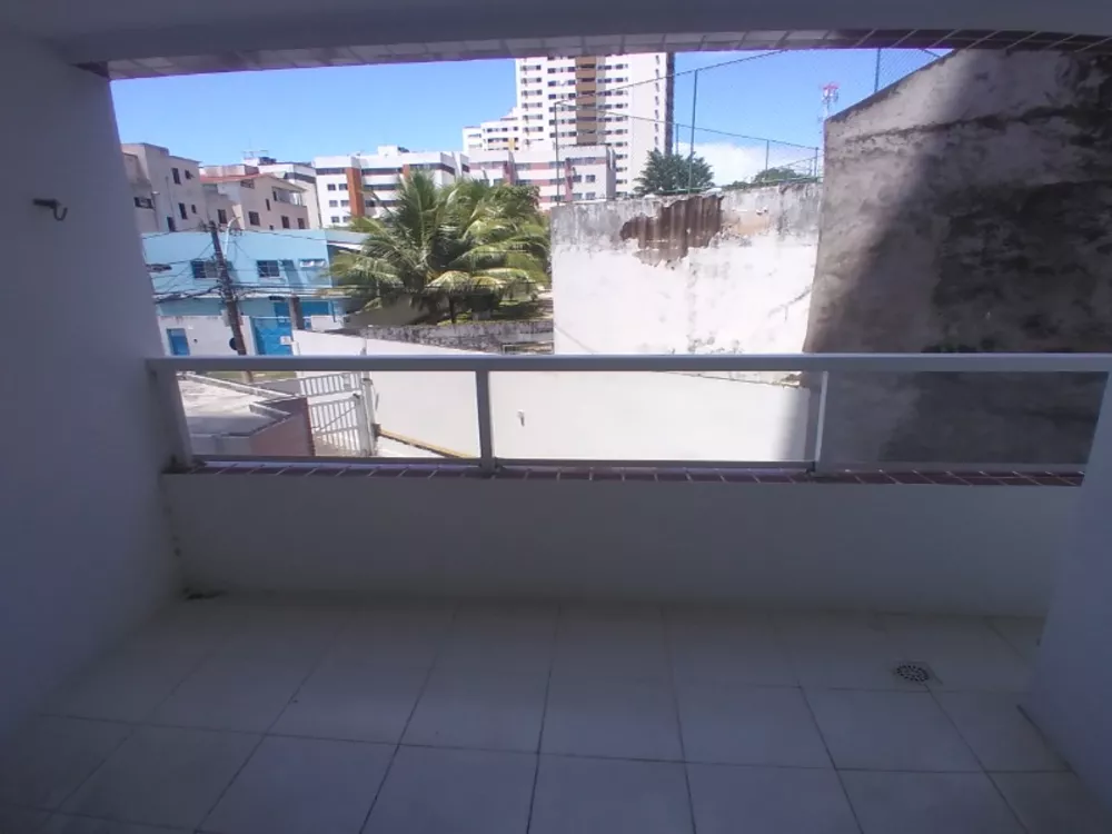 Apartamento à venda com 2 quartos, 67m² - Foto 4