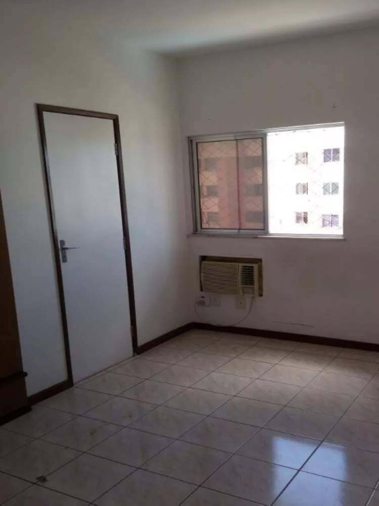 Apartamento à venda com 2 quartos, 65m² - Foto 3