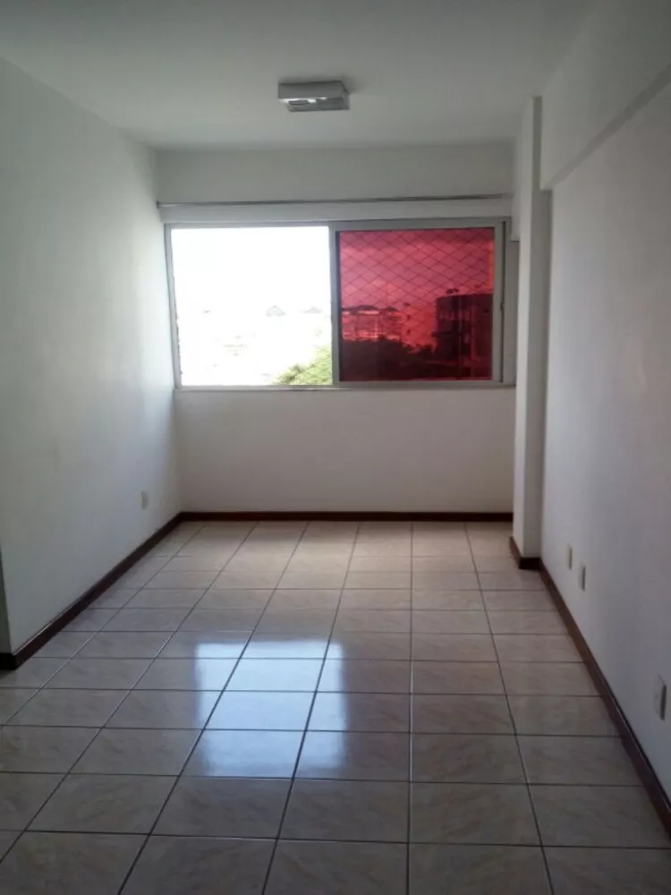 Apartamento à venda com 2 quartos, 65m² - Foto 4