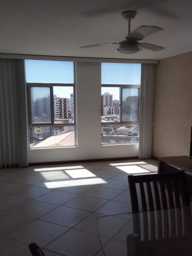 Apartamento à venda com 2 quartos, 75m² - Foto 4