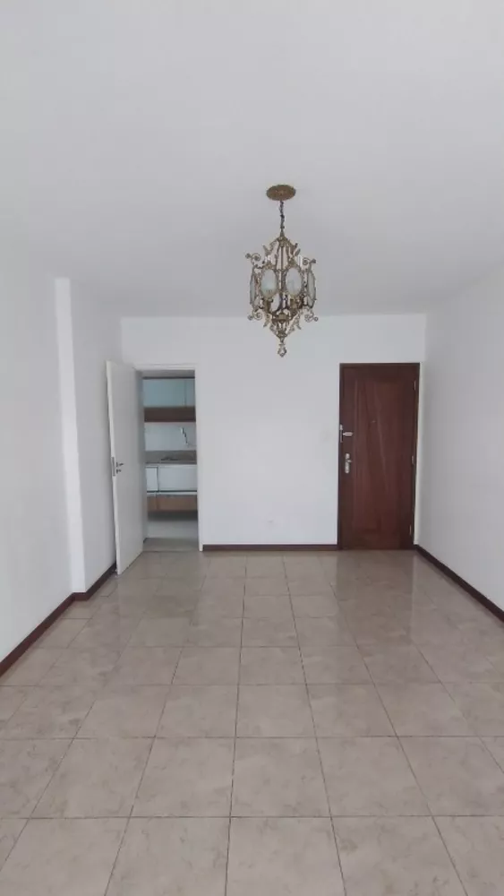 Apartamento à venda com 3 quartos, 100m² - Foto 4