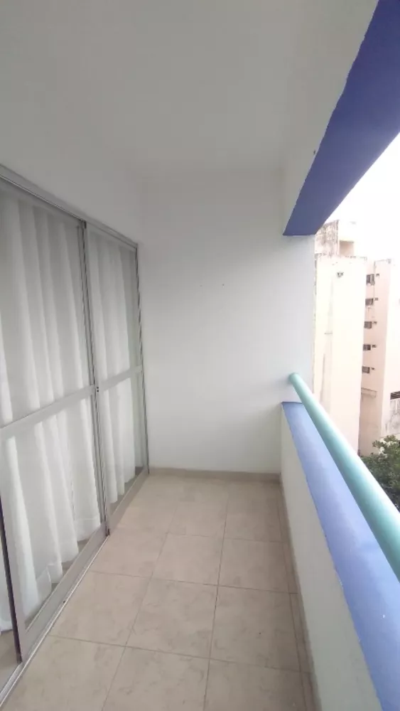 Apartamento à venda com 3 quartos, 100m² - Foto 1