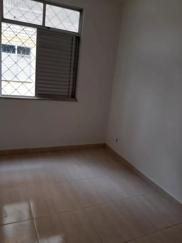 Apartamento à venda com 1 quarto, 40m² - Foto 3