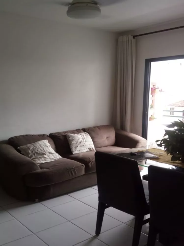 Apartamento à venda com 2 quartos, 60m² - Foto 1