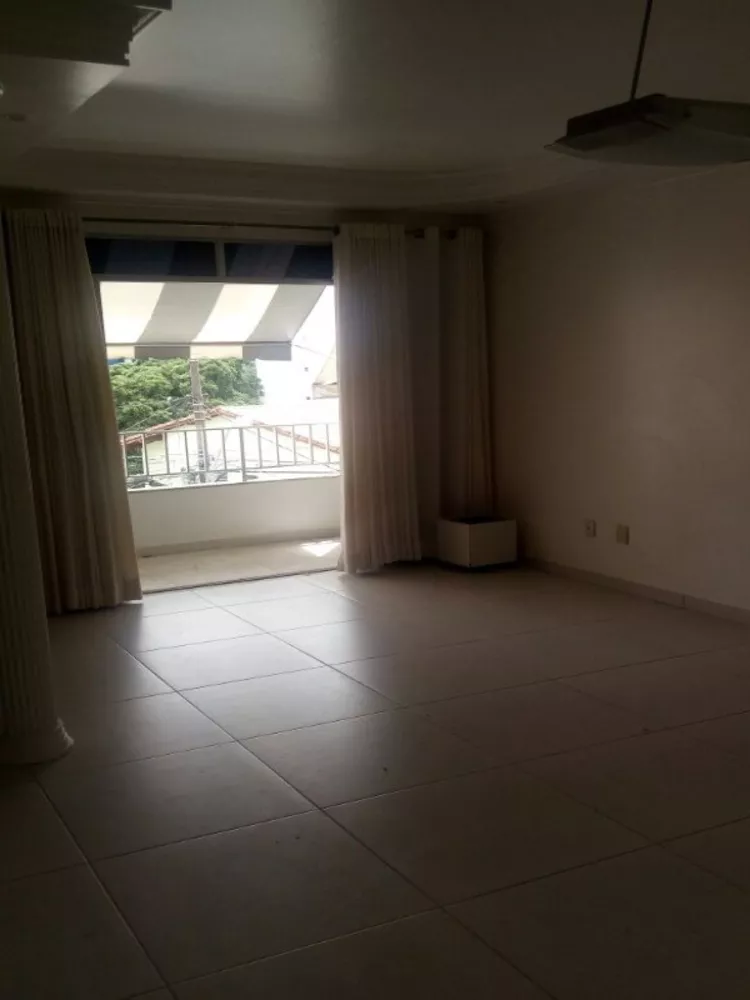 Apartamento à venda com 3 quartos, 80m² - Foto 1