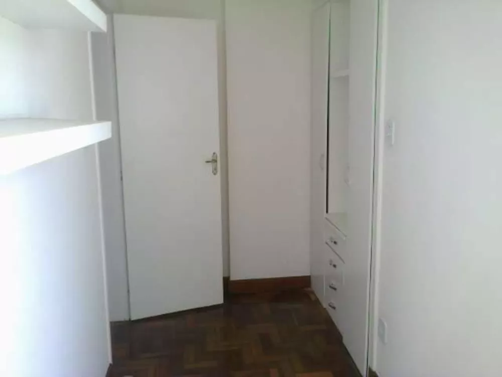 Apartamento à venda com 2 quartos, 60m² - Foto 4