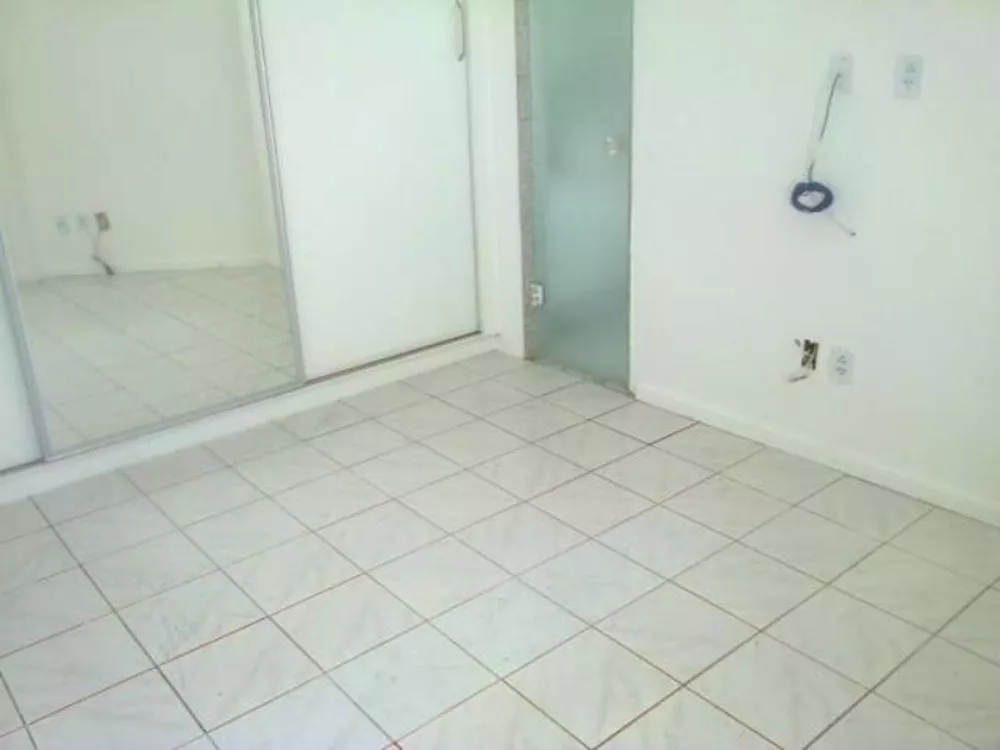 Apartamento à venda com 3 quartos, 85m² - Foto 4