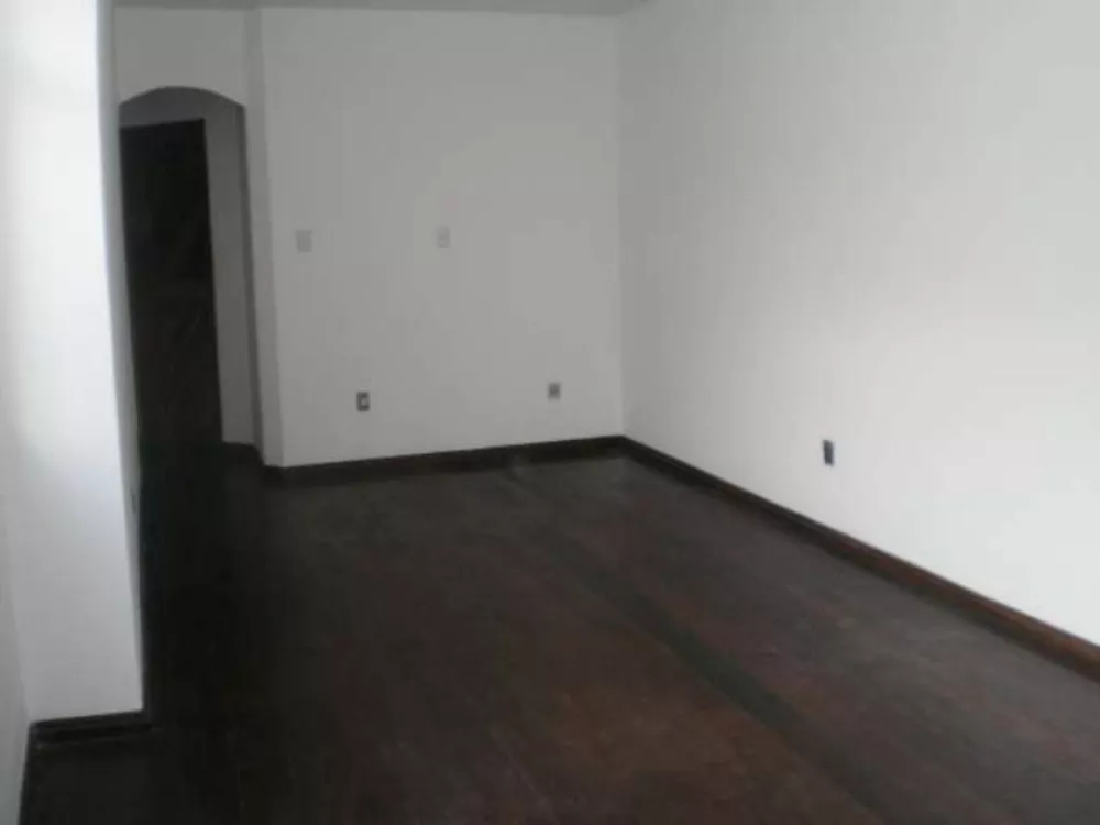 Apartamento à venda com 3 quartos, 90m² - Foto 2