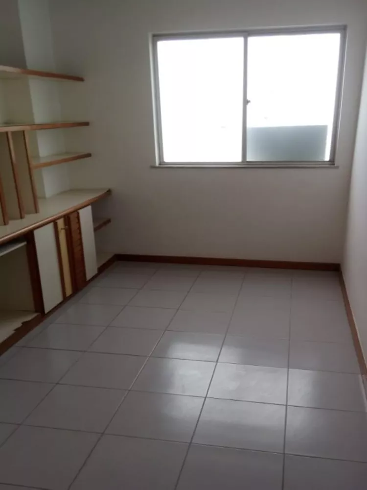 Apartamento à venda com 3 quartos, 70m² - Foto 4