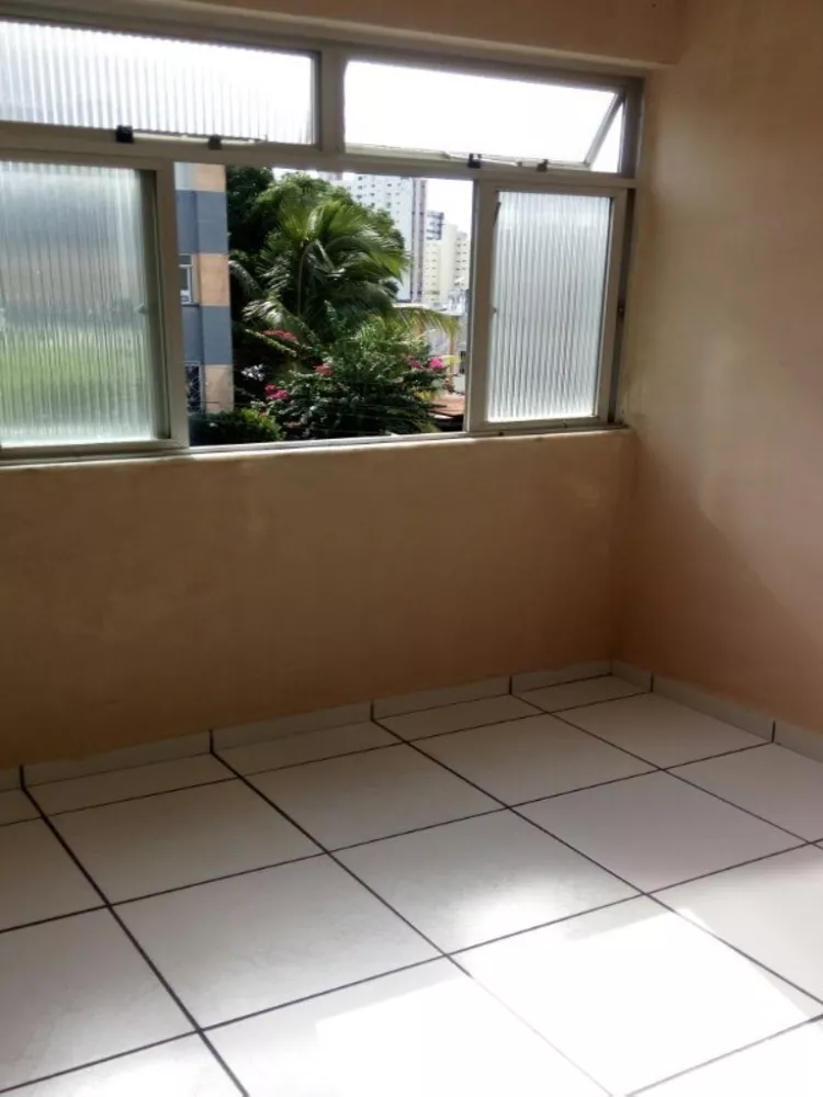 Apartamento à venda com 2 quartos, 57m² - Foto 6