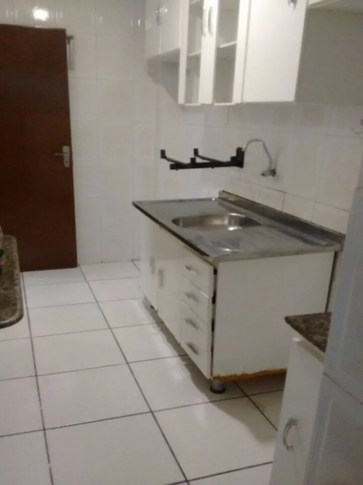 Apartamento à venda com 2 quartos, 65m² - Foto 7