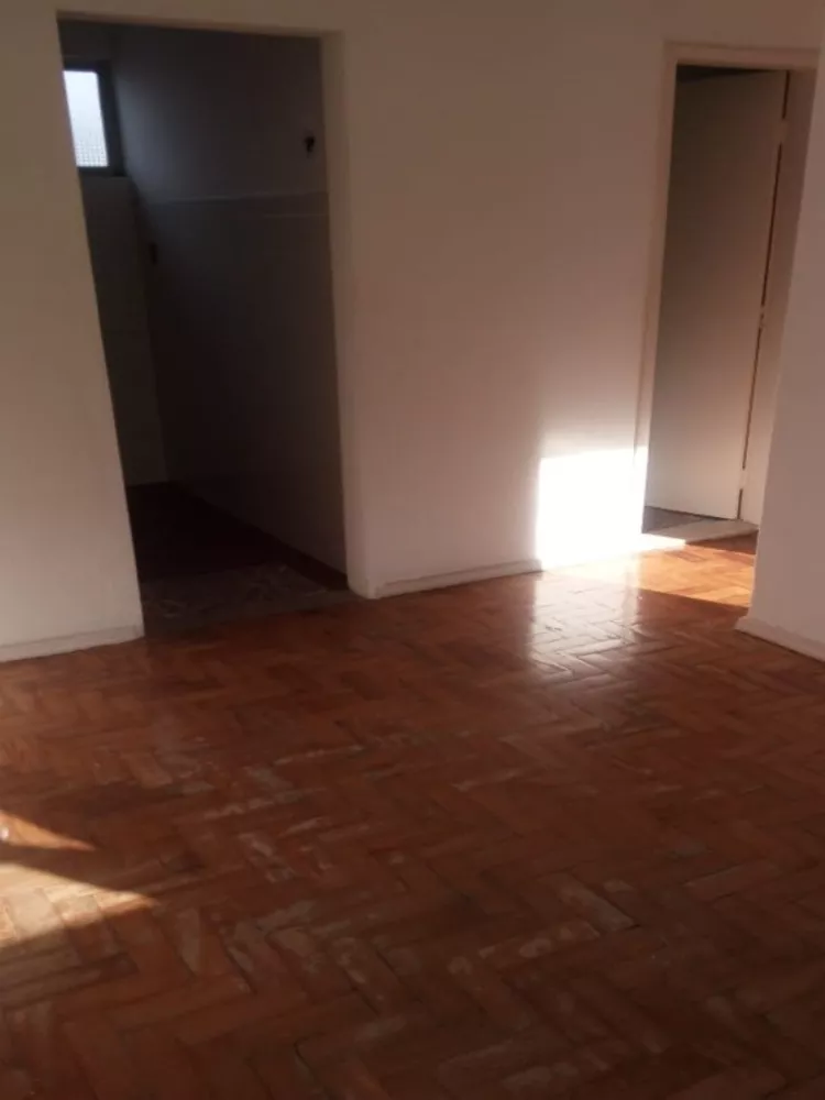 Apartamento à venda com 2 quartos, 55m² - Foto 4