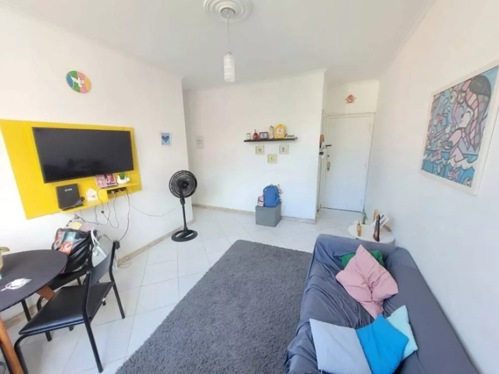 Apartamento à venda com 3 quartos, 75m² - Foto 2