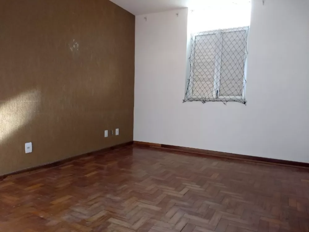 Apartamento à venda com 3 quartos, 70m² - Foto 2