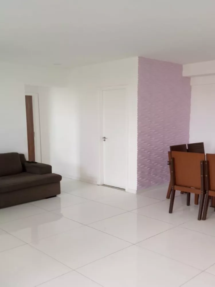 Apartamento à venda com 3 quartos, 82m² - Foto 2